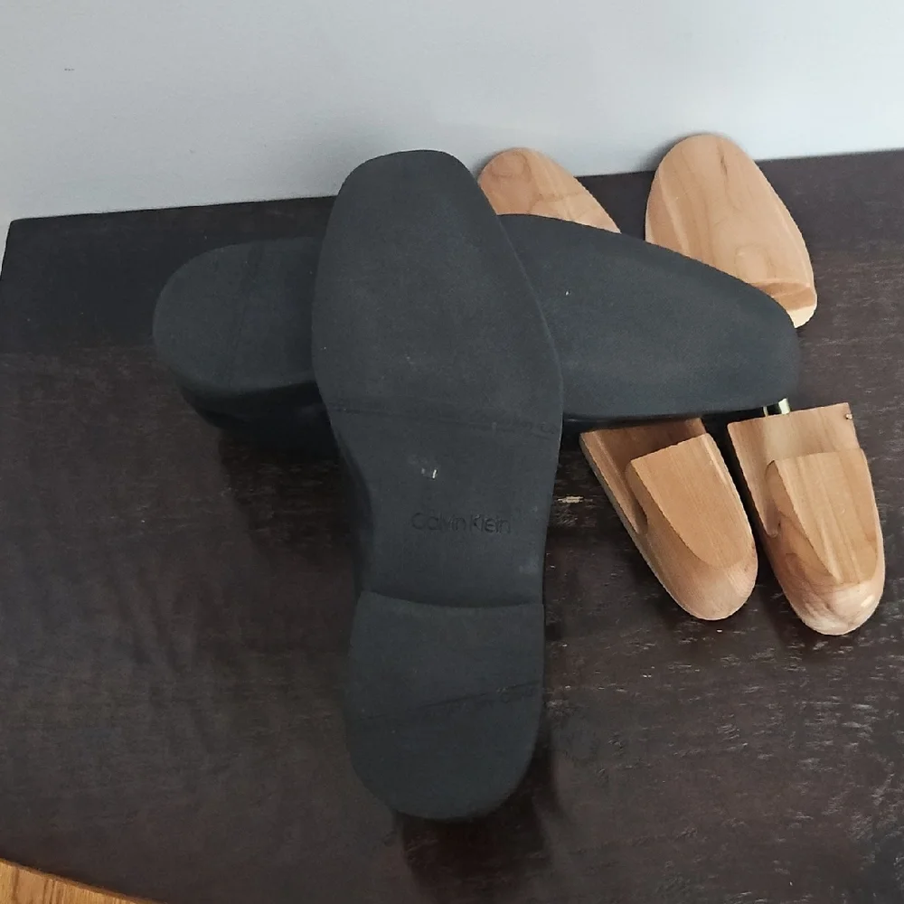 Men's Calvin Klein Leather Loafers Size 8 - Picture 2 of 13